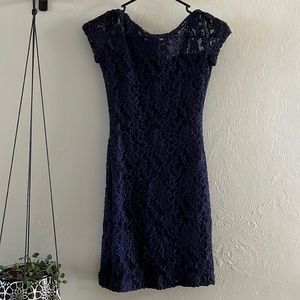 BDarlin navy blue lace short sleeved dress (1/2)